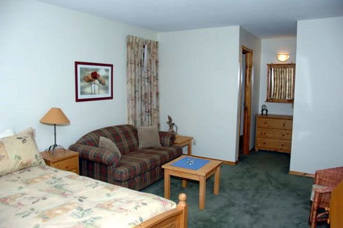 Birch Meadows Lodge B&B Fernie Exterior photo